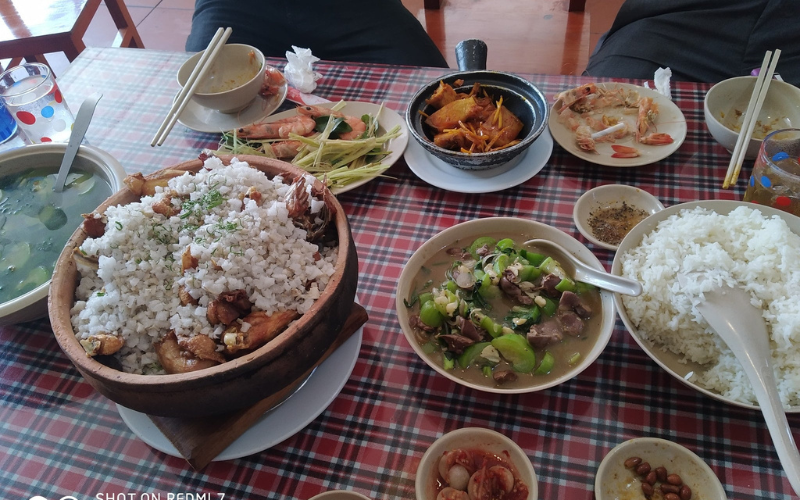 cơm gà đồi 134 Lý Thường Kiệt